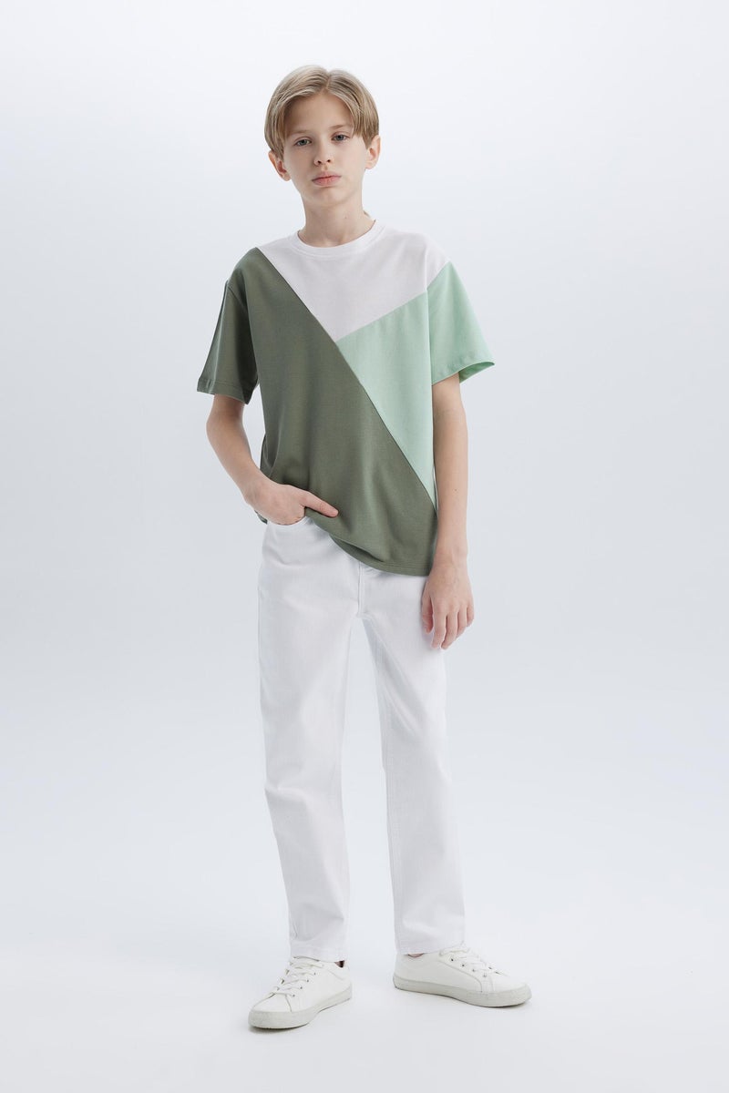 ديفاكتو بنطلون جينز اولادي قصة مستقيمة ورجل عادي اوف وايت - Image 1